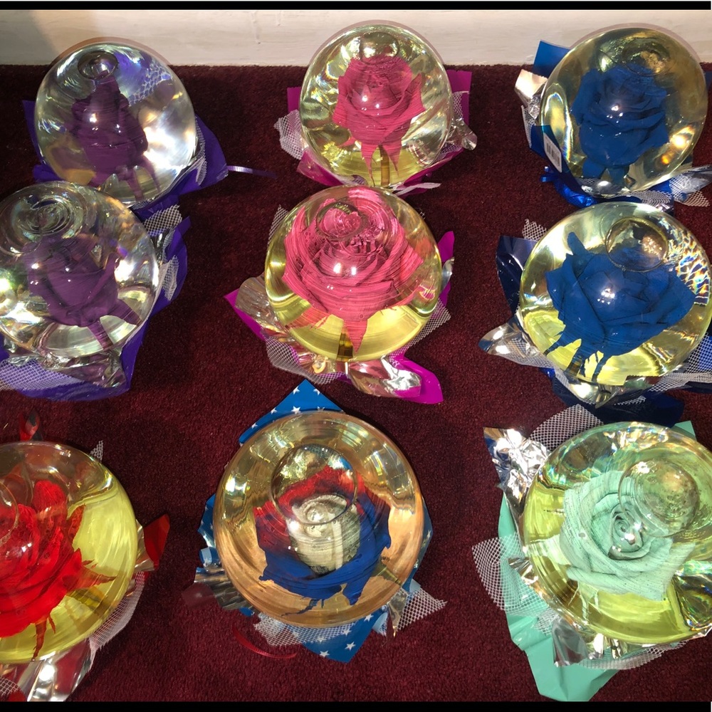 Authentic Rose Globe